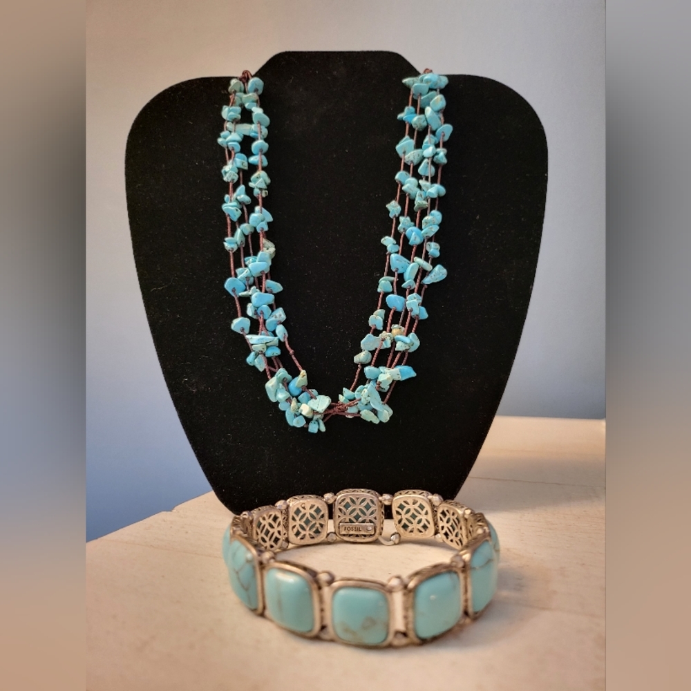 Turquoise Fossil Stretch  Silver Tone Bracelet & Turquoise Chip Necklace